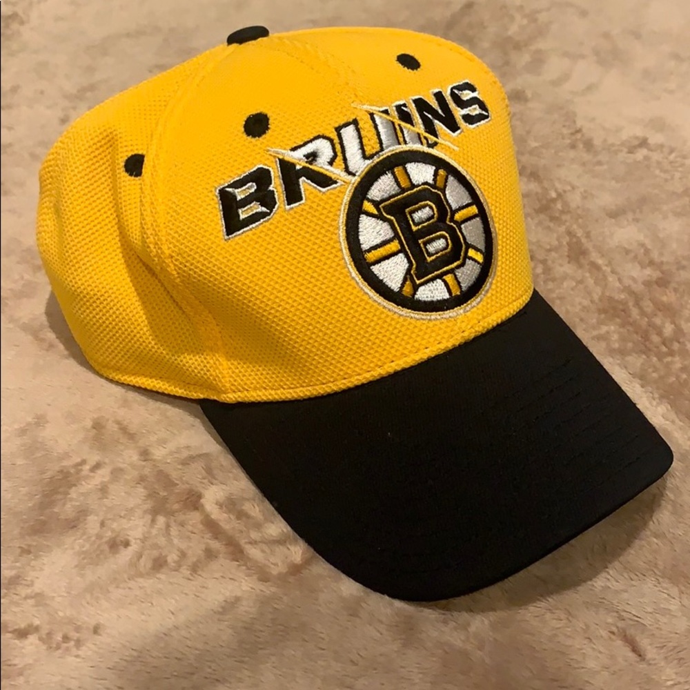 Boston Bruins Slash Logo Center Ice Hat